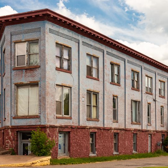 Negaunee State Bank Building
