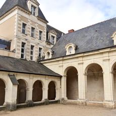 Cloître Toussaint