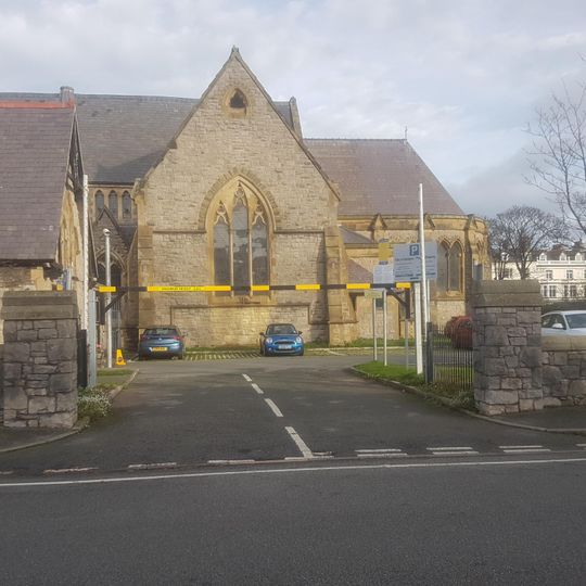 Churchyard Walls, Gates and Piers to Church of The Holy Trinity