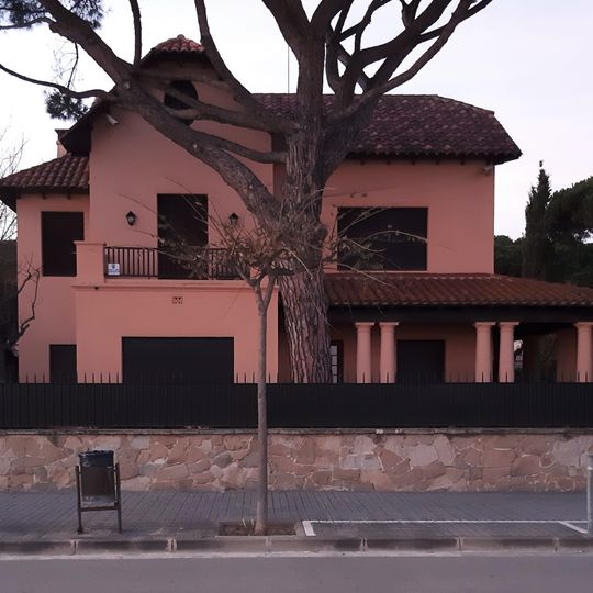 Torre al passeig Marítim, 16