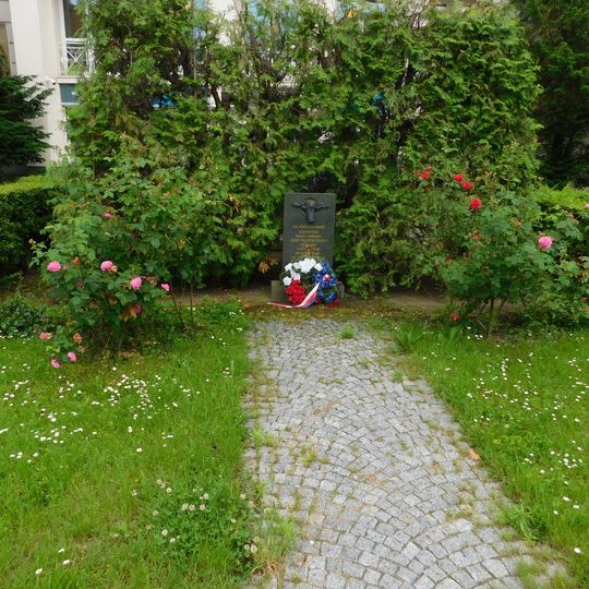 Pomník padlým v Květnovém povstání na Žižkově