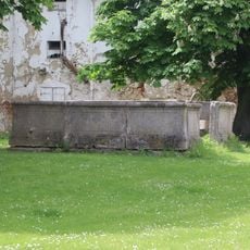 Kašna v zámeckém parku v Polici u Jemnice