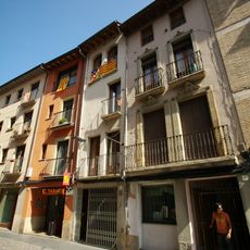 Conjunt d'habitatges al carrer Gurb, 32-36