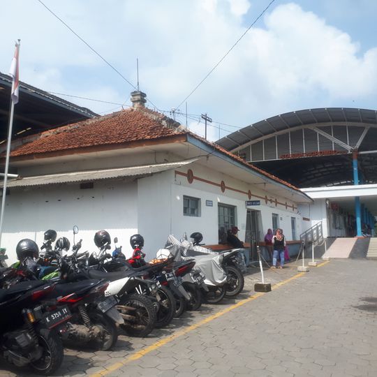 Ngrombo railway station