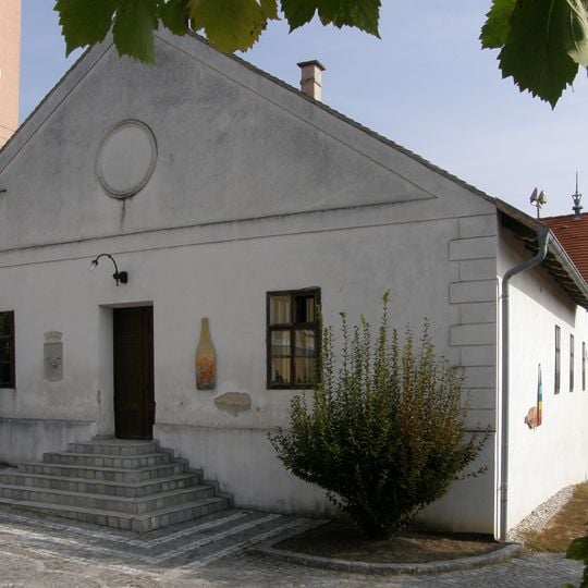 Altes Museum, vormals Schule