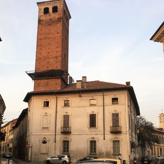 Casa Beccaria May