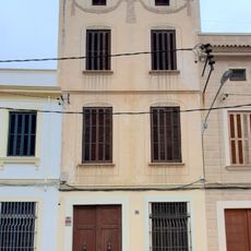 House in carrer dels Mestres Villà, 27