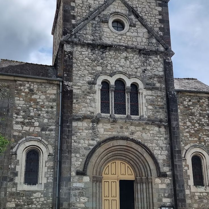 Église Notre-Dame-des-Grâces d'Arpajon-sur-Cère