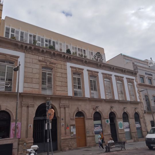 Edificio en Calle Obispo Orbera , nº 3