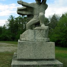 Pamätník padlým v SNP, socha