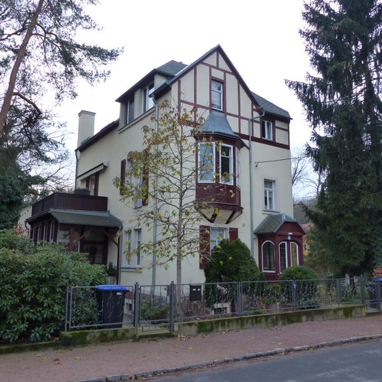 Villa Eduard-Bilz-Straße 27