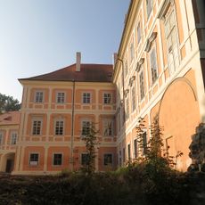 Březno chateau