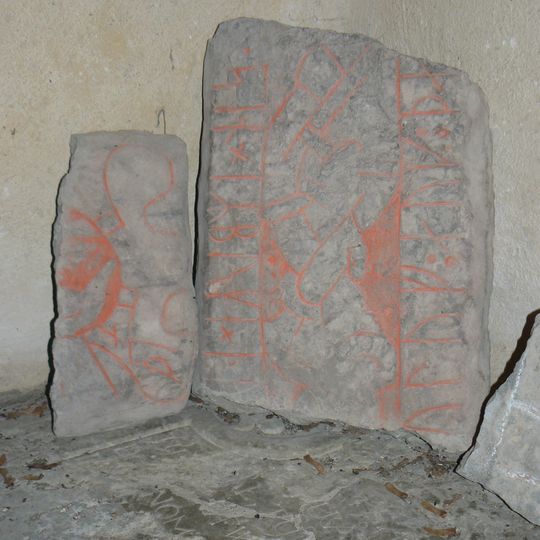 Östergötlands runinskrifter 198