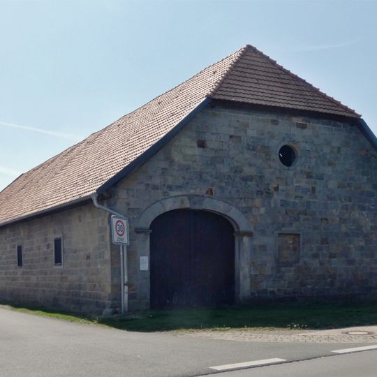 Bennigser Straße 39, Gutsscheune