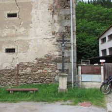 Kříž u špýcharu v Želivě