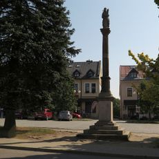 Sloup se sochou Panny Marie