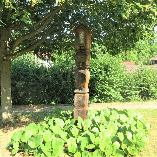 Sloup svatého Antonína pod obecním úřadem v Radvanci