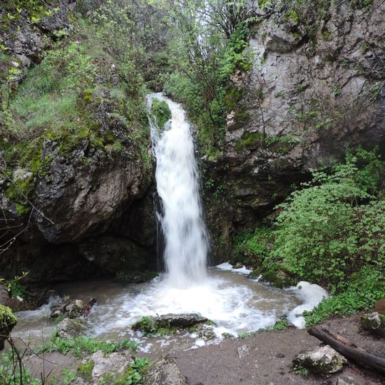 Vrabcha waterfall