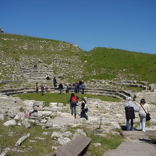 Teatro di Monte Jato