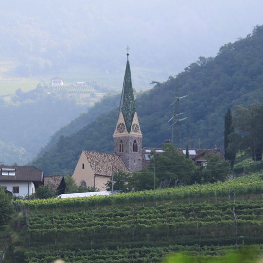 St. Peter auf Karnol