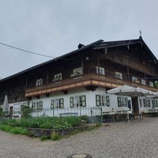 Baudenkmal D-1-80-119-8 in Großweil im Ortsteil Großweil