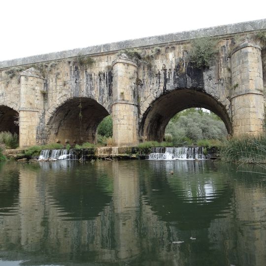 Aqueduct of Abánades