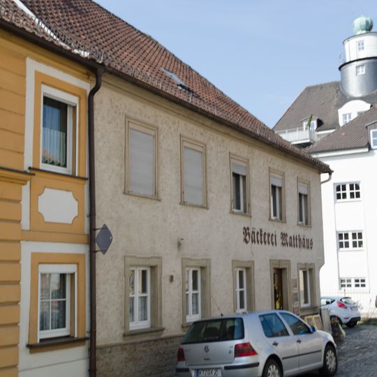 Wohn- und Geschäftshaus