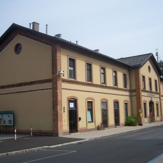 Aufnahmsgebäude Bahnhof Mistelbach