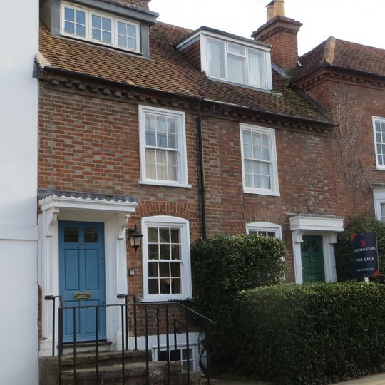 25 And 27, Queen Street