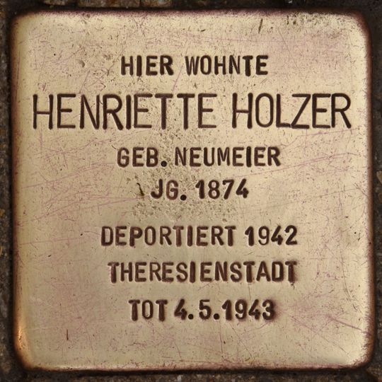 Stolperstein dedicated to Henriette Holzer