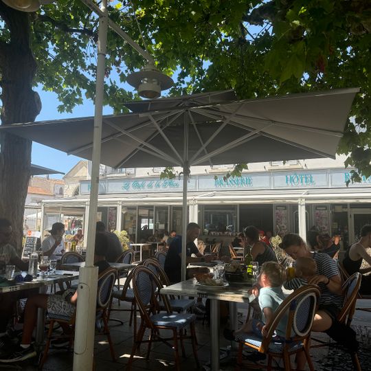 Le Café de la Place