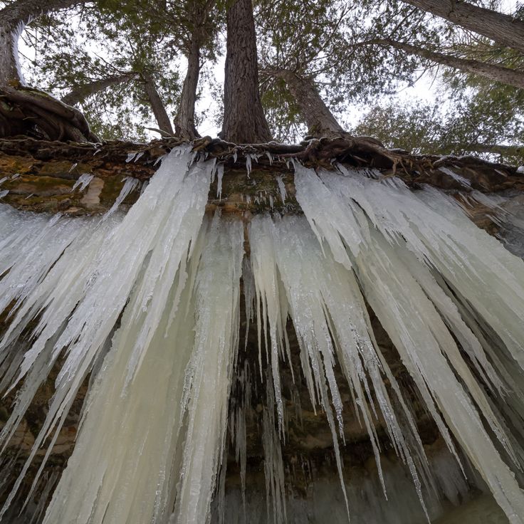 Grottes de glace d'Eben