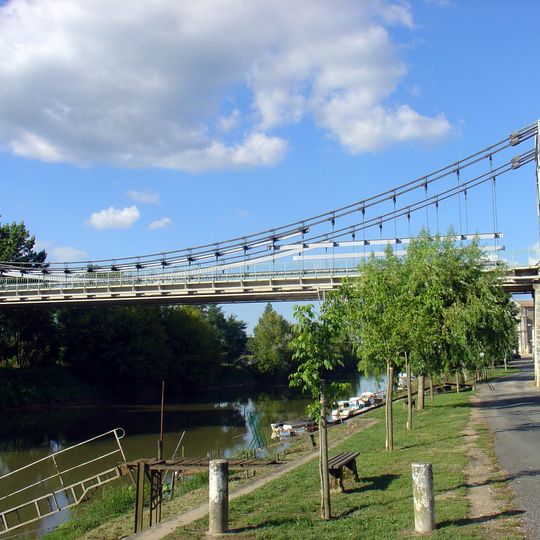 Pont de Saint-Denis-de-Pile