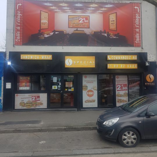 LE SPECIAL restaurant