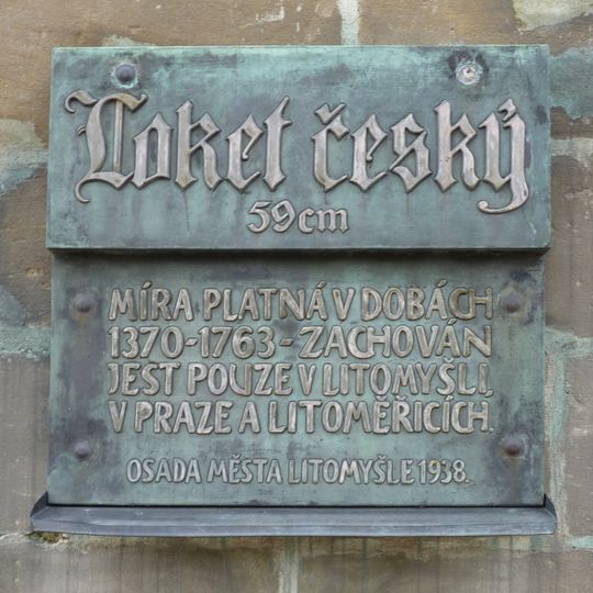 Pamětní deska českého lokte