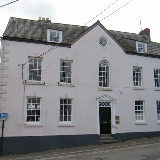 9 Agincourt Street