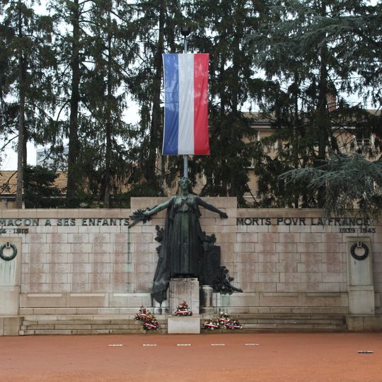 Monument aux morts du Square de la Paix