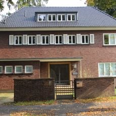 Friedrich-Wilhelm-Straße 2