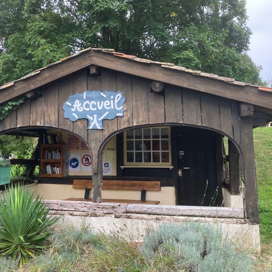 Camping "Le Val d'Ante