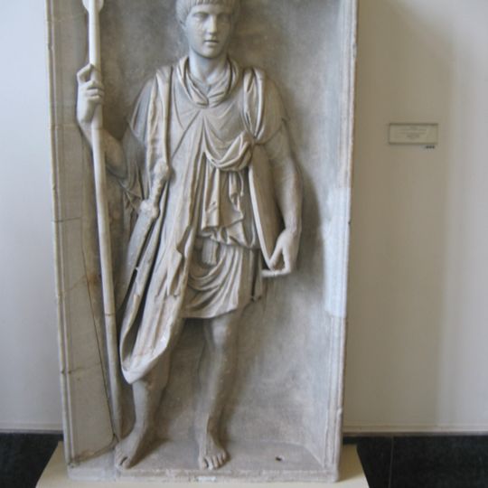 Relief mit der Darstellung eines römischen Legionärs