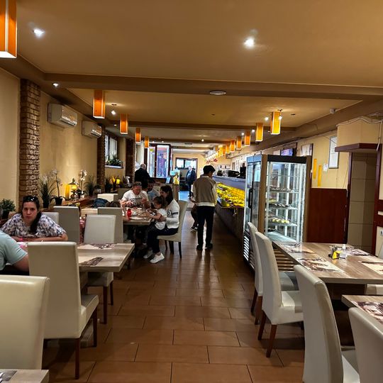 Campus Royal Restaurant