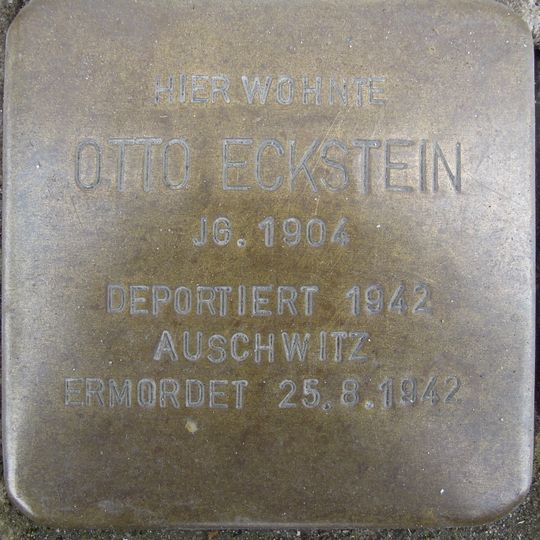 Stolperstein en memoria de Otto Eckstein