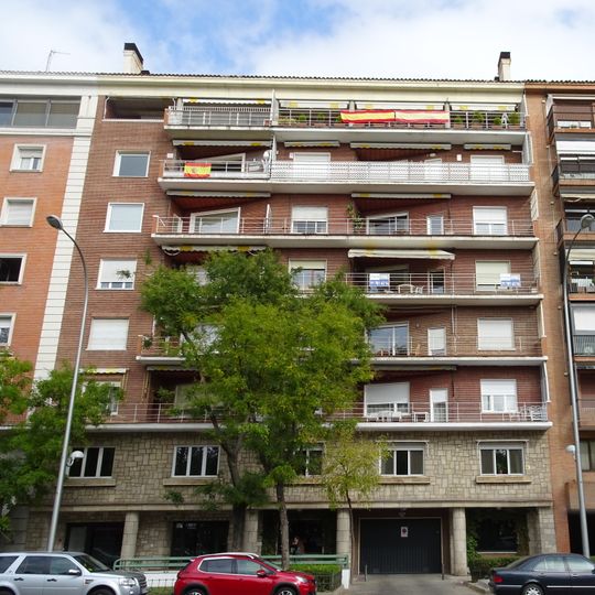 Viviendas en el paseo del Pintor Rosales, 10, Madrid