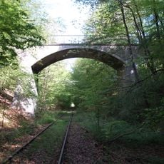 Dreifeldbogenbrücke