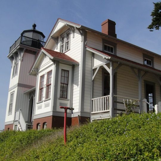 Point San Luis Light