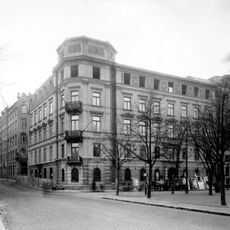 Hamiltonska huset, Kungsträdgårdsgatan