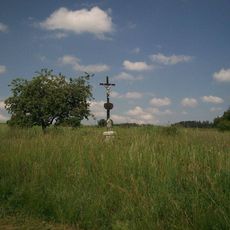 Kříž u Nové Cerekve v poli