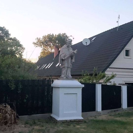 Socha svatého Jana Nepomuckého v Jiříně