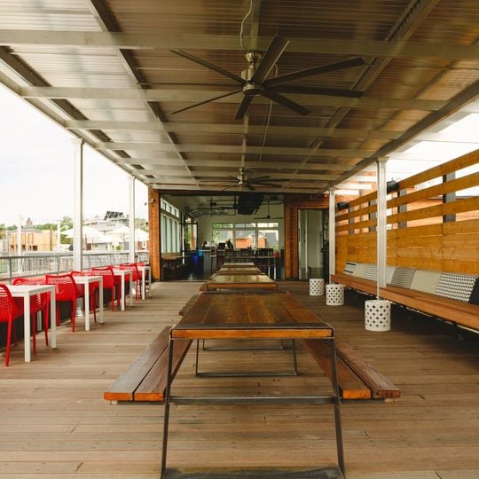 Avanti Food & Beverage