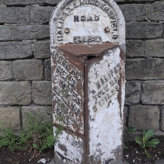 Milestone On Opposite Side To Long Lea Mill